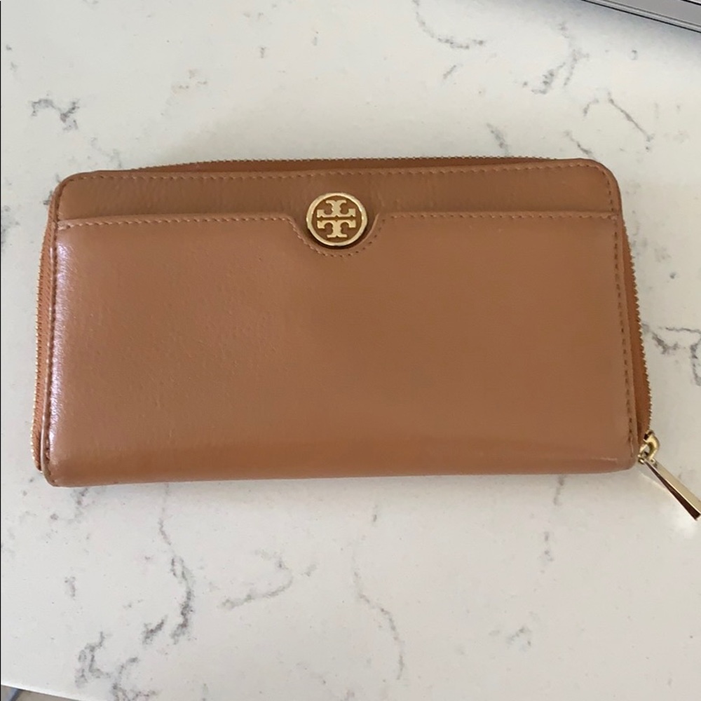 Tory Burch Wallet